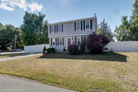 19 Child Lane, Warwick, RI 02886, USA