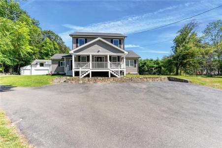 311 Hope Road, Cranston, Rhode Island 02921, USA