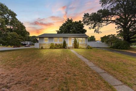 65 Hoyt Street, Warwick, RI 02886, USA