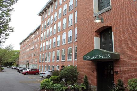 2 School Street 204, Lincoln, RI 02802, USA