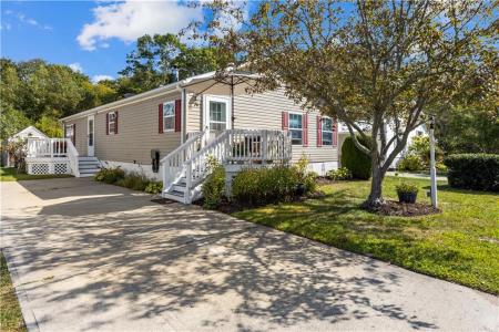 70 Blackbird Street, Tiverton, RI 02878, USA