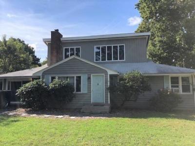 15 Evelyn Drive, Bristol, RI 02809, USA