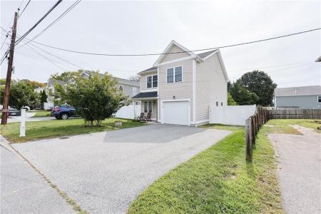22 Grand Avenue, Cumberland, Rhode Island 02864, États-Unis