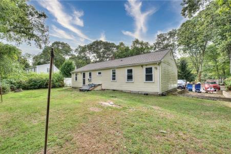 917 Broad Rock Road, South Kingstown, Rhode Island 02879