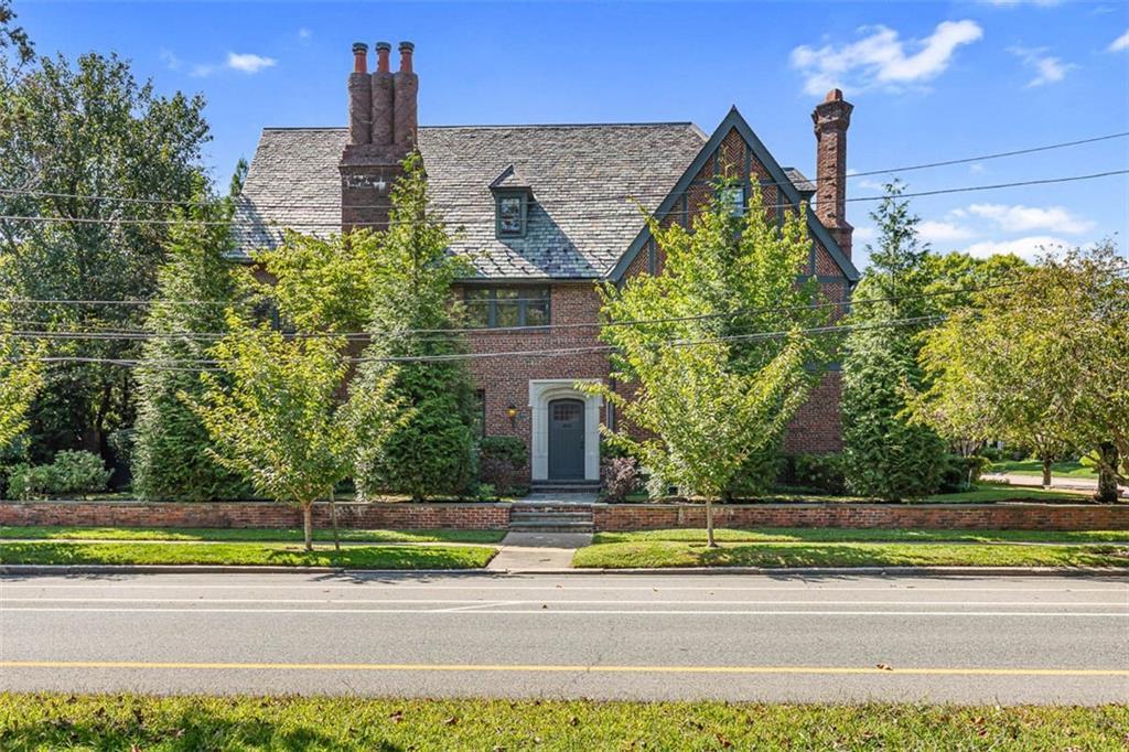 436 Blackstone Boulevard, Providence, Rhode Island 02906