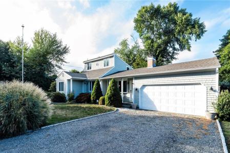 56 Thomas Street, Charlestown, Rhode Island 02813