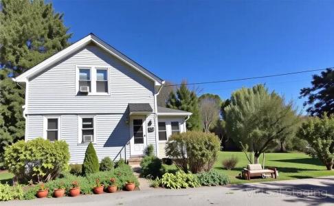 107 Read Avenue, Coventry, RI 02816, USA