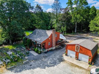 1688 Old Louisquisset Pike, Lincoln, Rhode Island 02865
