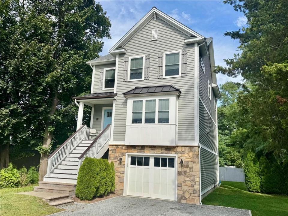 20 Robert Avenue, Warwick, רוד איילנד 02818, ארצות הברית של אמריקה