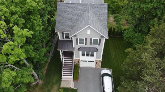 20 Robert Avenue, Warwick, רוד איילנד 02818, ארצות הברית של אמריקה