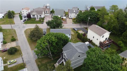 20 Robert Avenue, Warwick, רוד איילנד 02818, ארצות הברית של אמריקה