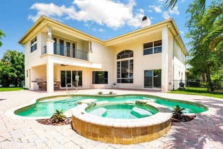 625 Glenfield Way, Royal Palm Beach, Florida 33411