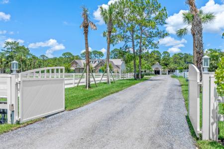 1464 Stallion Drive, Loxahatchee, Florida 33470