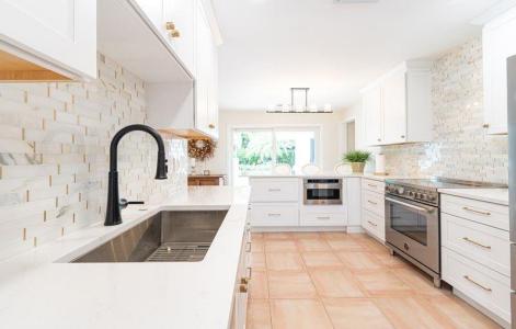 242 Algiers Ave, Lauderdale By The Sea, Florida 33308