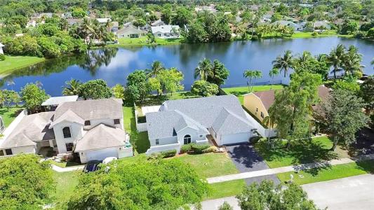 7360 NW 54th St, Lauderhill, Florida 33319