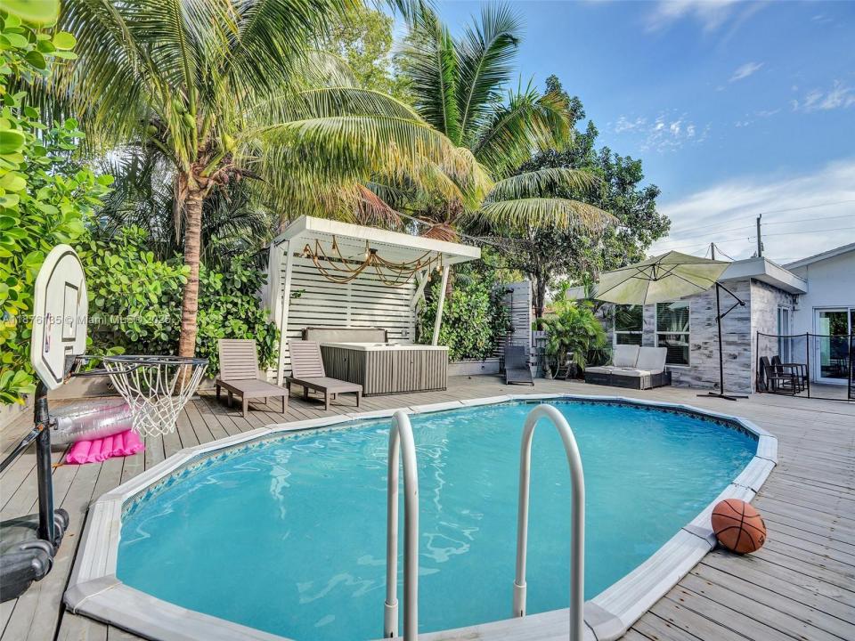 3291 SW 44th St, Dania Beach, Florida 33312