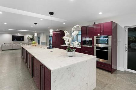 840 S Southlake Dr, Hollywood, Florida 33019, USA