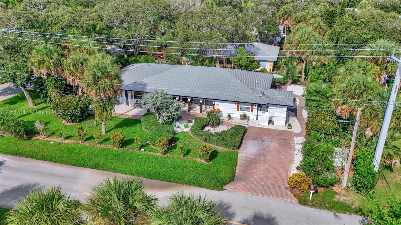 1505 Coral Ave, Vero Beach, Florida 32963