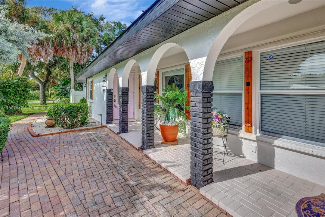 1505 Coral Ave, Vero Beach, Florida 32963