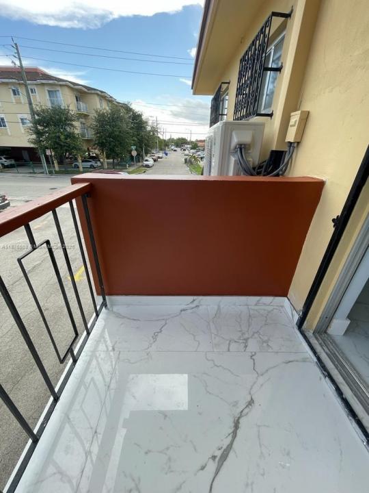 47 NW 47th Ave 10, Miami, Florida 33126