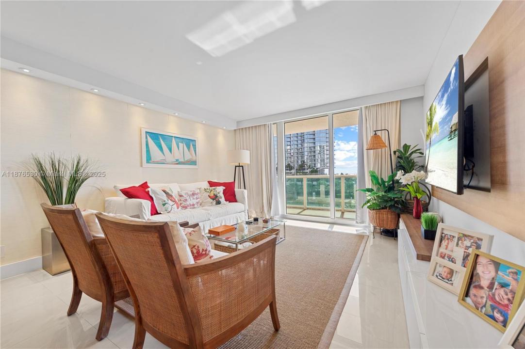 100 Bayview Dr 507, Sunny Isles Beach, فلوريدا 33160, الولايات المتحدة