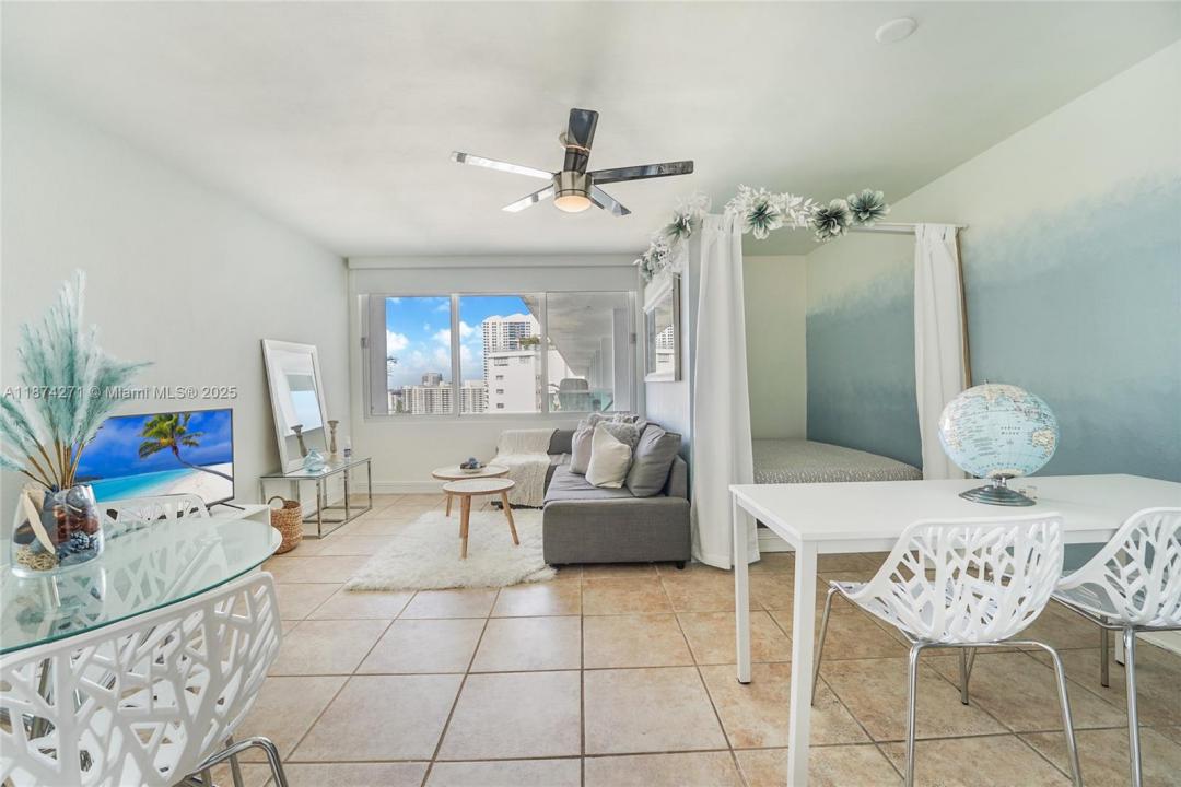 1000 West Ave PH22, Miami Beach, Флорида 33139, Соединенные Штаты