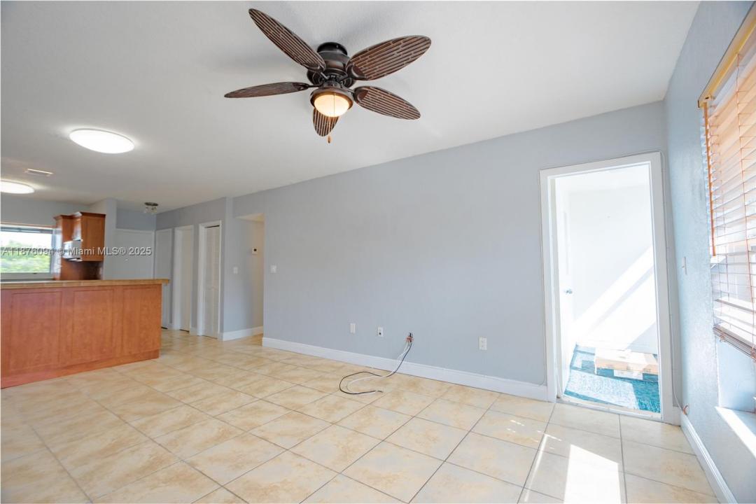 120 Royal Palm Rd 315, Hialeah Gardens, Florida 33016, HOA KỲ
