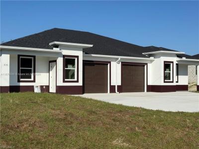 832 HOLMES AVE 832, Lehigh Acres, Florida 33974, USA