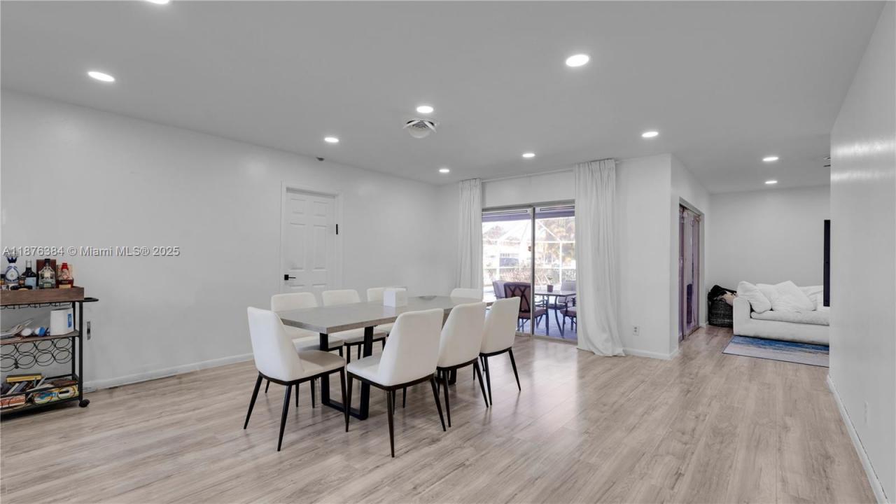 3349 W Park Rd, Hollywood, Florida 33021, USA