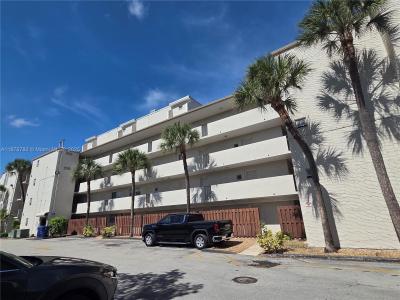 6900 N Kendall Dr A310, Pinecrest, Florida 33156, USA