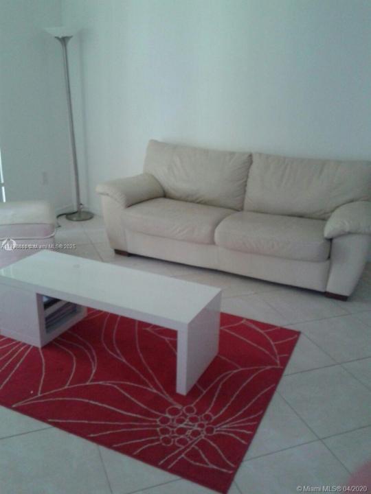 19501 E Country Club Dr 104, Aventura, Floride 33180, États-Unis