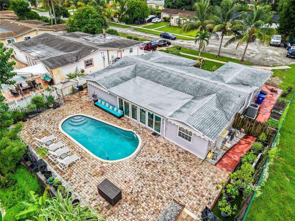 North Lauderdale, Florida 33068, USA