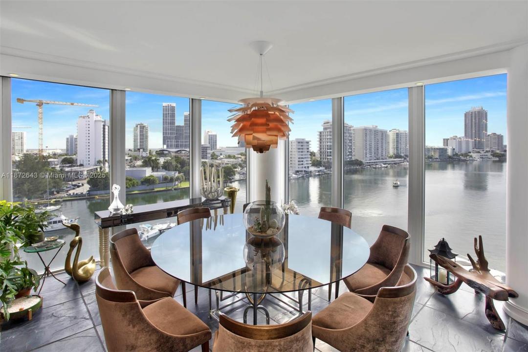 900 Bay Dr 702/704, Miami Beach, فلوريدا 33141, الولايات المتحدة