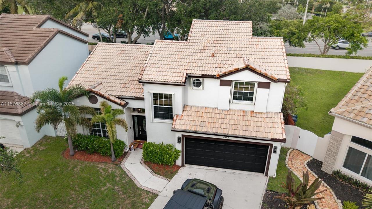 2523 Bogota Ave, Cooper City, Florida 33026