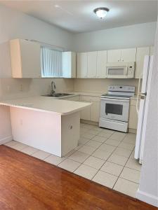 373 NE 26th Pl 202, Homestead, Florida 33033, USA