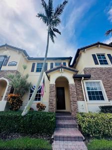 9041 SW 227th St 2, Cutler Bay, Florida 33190, USA