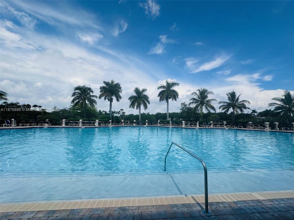 9041 SW 227th St 2, Cutler Bay, Florida 33190