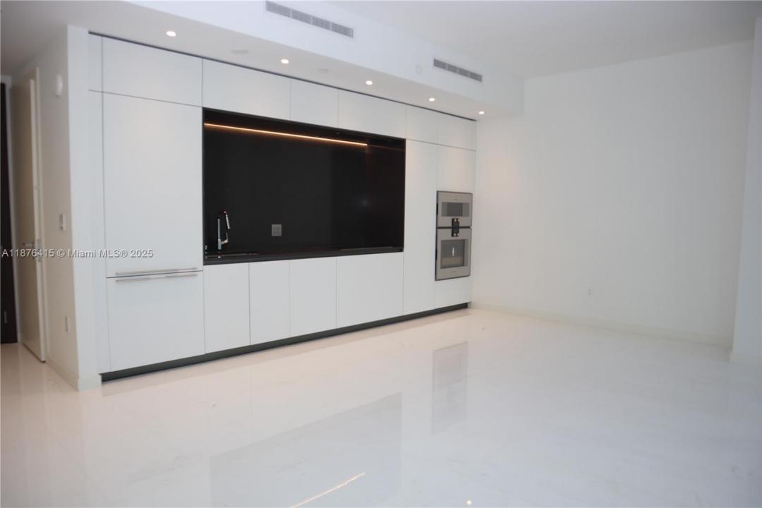 300 Biscayne Blvd Way 2308, Miami, 佛羅里達州 33131, 美國