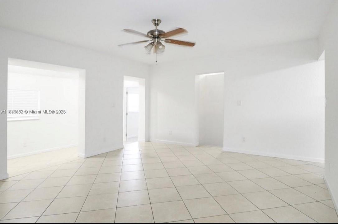 817 SW 20th St, Fort Lauderdale, פלורידה 33315, ארצות הברית של אמריקה 