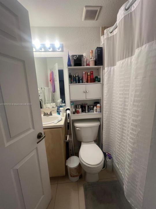 7995 NW 8th St 103, Miami, フロリダ 33126, アメリカ合衆国