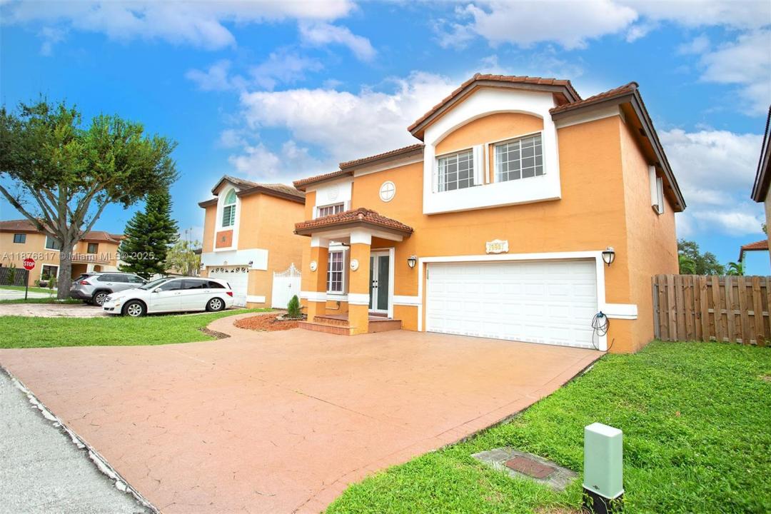 19921 NW 86th Ave, Hialeah, Florida 33015, Estados Unidos