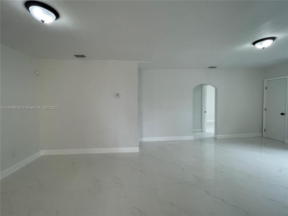 7631 NW 4th Ave, Miami, Florida 33150, Stati Uniti