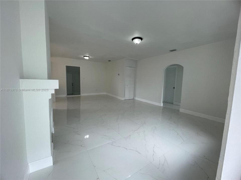 7631 NW 4th Ave, Miami, Florida 33150, Stati Uniti