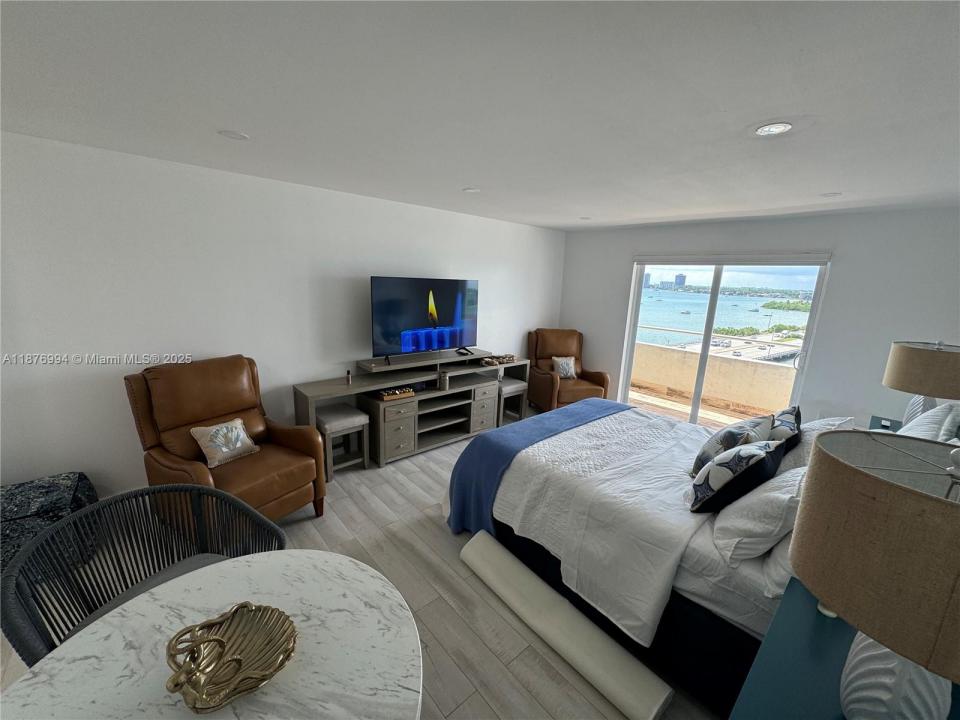 7904 West Dr 903, North Bay Village, Florida 33141, Estados Unidos