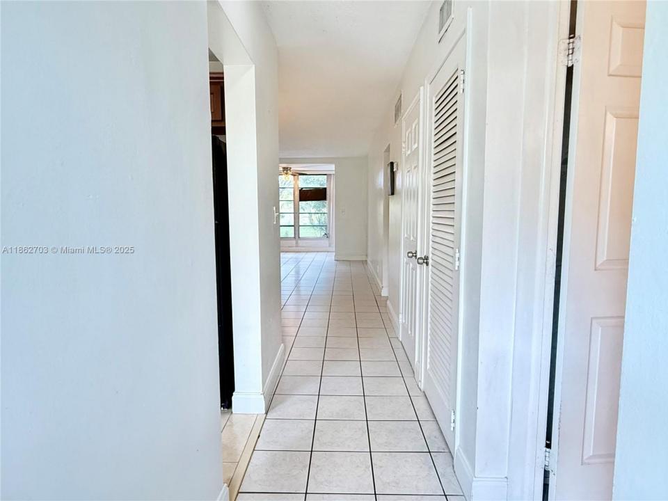 5495 NW 10th Ct 104, Plantation, フロリダ 33313, アメリカ合衆国