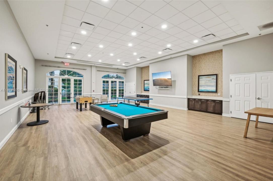 2855 W Commercial Blvd 249, Fort Lauderdale, Florida 33309