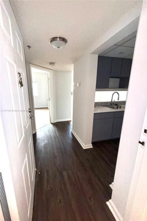 2855 W Commercial Blvd 249, Fort Lauderdale, Florida 33309