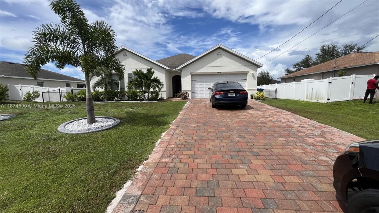 2829 NW 7 TERRACE, Cape Coral, Floryda 33993, USA