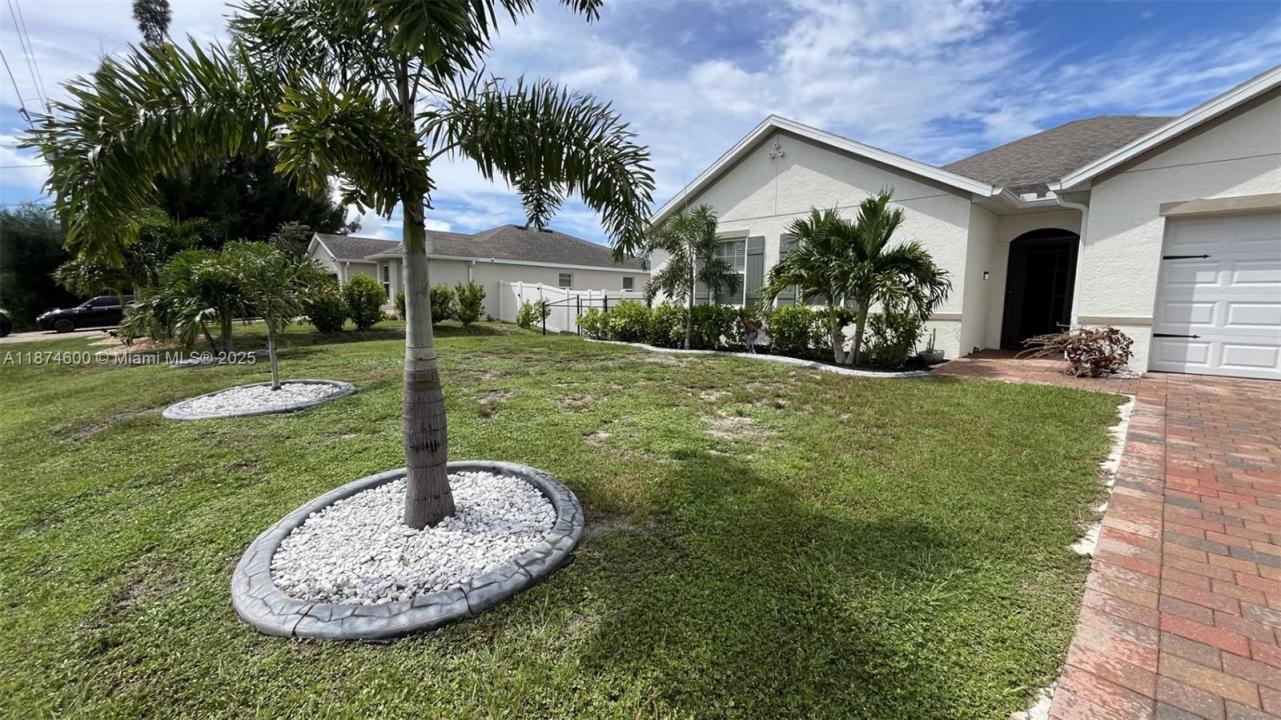 2829 NW 7 TERRACE, Cape Coral, Floryda 33993, USA