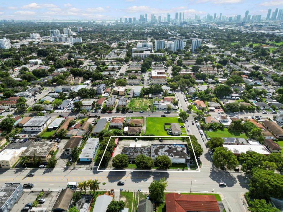 3001 NW 22nd Ave, Miami, Floryda 33142, USA